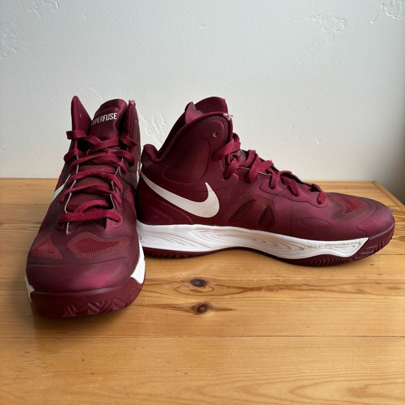nike Hyperfuse basketball shoes | Sz 10 - Picture 13 of 15
